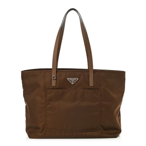 PRADA Tessuto Nylon Saffiano Shopping Tote Corinto